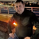 Знакомства: Лев, 35 лет, Тюмень