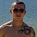 Знакомства: Максим, 21 год, Краков
