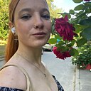 Знакомства: Алинка, 22 года, Харьков