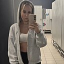 Знакомства: Виктория, 37 лет, Санкт-Петербург