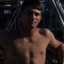 Знакомства: Ярослав, 18 лет, Казань