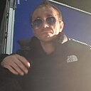Знакомства: Денис, 35 лет, Познань