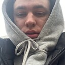 Знакомства: Макс, 24 года, Нижнекамск