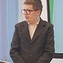Знакомства: Олег, 34 года, Гатчина