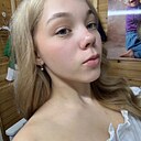 Знакомства: Юля, 18 лет, Санкт-Петербург