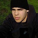 Знакомства: Руслан, 18 лет, Саратов