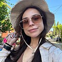 Знакомства: Регина, 25 лет, Санкт-Петербург