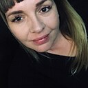 Знакомства: Вика, 42 года, Сургут