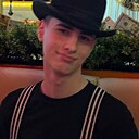 Знакомства: Илья, 18 лет, Донецк