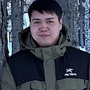 Знакомства: Макс, 25 лет, Павлодар