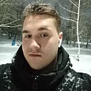 Знакомства: Максим, 24 года, Калининск