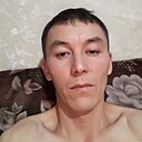 Знакомства: Олег, 35 лет, Корсаков