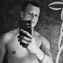 Знакомства: Александр, 32 года, Пятигорск