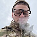 Знакомства: Илья, 23 года, Калининград