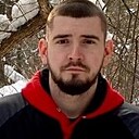 Знакомства: Данил, 28 лет, Белово