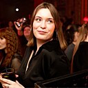 Знакомства: Ульяна, 23 года, Москва