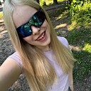 Знакомства: Алина, 18 лет, Москва