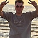Знакомства: Дмитрий, 22 года, Тольятти