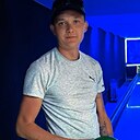 Знакомства: Артем, 31 год, Аксай