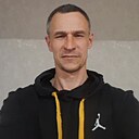 Знакомства: Максим, 44 года, Саратов
