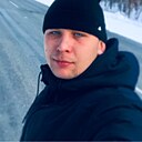 Знакомства: Максим, 32 года, Донецк (Ростовская Обл.)