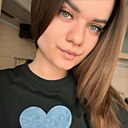 Знакомства: Юлия, 27 лет, Санкт-Петербург