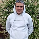 Знакомства: Илья, 22 года, Брянск