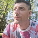 Знакомства: Артур, 36 лет, Круглое