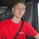 Знакомства: Максим, 23 года, Красный Сулин