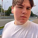 Знакомства: Илья, 18 лет, Южно-Сахалинск