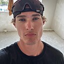Знакомства: Иван, 23 года, Адлер