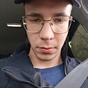 Знакомства: Владосик, 21 год, Тюмень