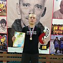 Знакомства: Витя, 31 год, Новоуральск