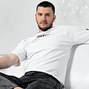 Знакомства: Максим, 28 лет, Мариуполь