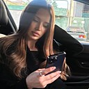 Знакомства: Angelina, 21 год, Сургут