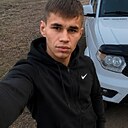 Знакомства: Dmitrii, 27 лет, Иркутск