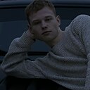Знакомства: Виталик, 21 год, Геническ