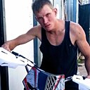 Знакомства: Илья, 26 лет, Хойники