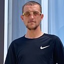 Знакомства: Виталик, 28 лет, Черноморск