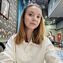 Знакомства: Мила, 23 года, Нижневартовск