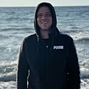 Знакомства: Тимур, 30 лет, Октябрьский (Башкортостан)