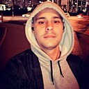 Знакомства: Bahron, 32 года, Евпатория