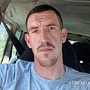 Знакомства: Виктор, 29 лет, Волноваха