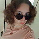 Знакомства: Полина, 18 лет, Енакиево