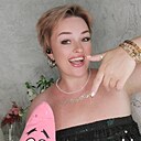 Знакомства: Джулия, 37 лет, Тюмень
