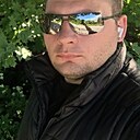 Знакомства: Михаил, 31 год, Остров