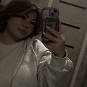 Знакомства: Валюша, 27 лет, Буинск
