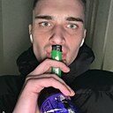 Знакомства: Максим, 25 лет, Минск
