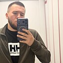 Знакомства: Кирилл, 30 лет, Тюмень