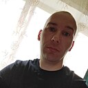 Знакомства: Максим, 38 лет, Канск